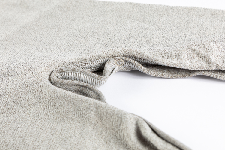 Baby-Overall langarm – Druckknöpfe im Schritt für einfaches wechseln. Hautfreundliche Silbertextilien, atmungsaktiv und elastisch, lindern Juckreiz und bieten perfekten Tragekomfort.