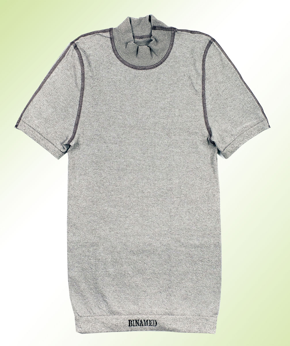 Shirt_Kurzarm Kurzarmshirt – Frontalansicht auf hellgrünem Hintergrund, hautfreundliches Silbertextil, elastisch, atmungsaktiv und juckreizlindernd.